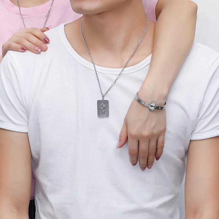 Set de Collar y Pulsera con Cerradura y Llave – Un Símbolo de Amor Único