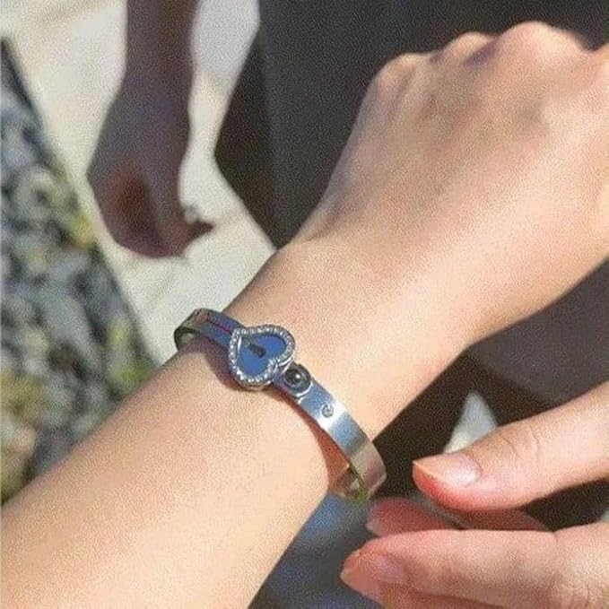 Set de Collar y Pulsera con Cerradura y Llave – Un Símbolo de Amor Único
